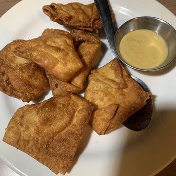 The Breakers Restaurant - Crab Rangoon - Chinese Near Me - Crystal Lake, Illinois