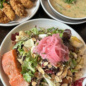 Local Tide - Salmon salad, fried oysters, clam chowder - Seafood Near Me - Seattle, Washington Local Tide - Salmon salad, fried oysters, clam chowder - Seafood Near Me - Seattle, Washington