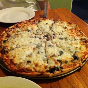 DeVinci's - 16" Mona Lisa- pepperoni, italian sausage, beef, ham, onions, black olives, green peppers, mushrooms. Very hearty. - Pizza Near Me - Homewood, Alabama DeVinci's - 16" Mona Lisa- pepperoni, italian sausage, beef, ham, onions, black olives, green peppers, mushrooms. Very hearty. - Pizza Near Me - Homewood, Alabama