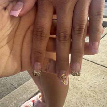 GG Nails spa - Really badly shaped - Nail Salons Near Me - Elk Grove, California