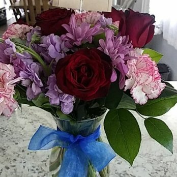 Avas Flowers - What she got, no balloon they forgot - Florists Near Me
