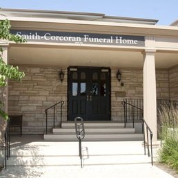Exterior outside entrance of Smith-Corcoran Glenview Funeral Home - Glenview, Illinois Exterior outside entrance of Smith-Corcoran Glenview Funeral Home - Glenview, Illinois