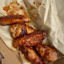 Donatos Pizza - Sweet chili wings