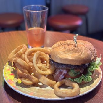 Murray's Saloon & Eatery - Russel Burger was fantastic! - Karaoke Near Me - Big Bear Lake, California Murray's Saloon & Eatery - Russel Burger was fantastic! - Karaoke Near Me - Big Bear Lake, California