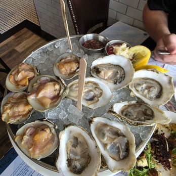 Max Fish - Cherrystone clams and oysters - Seafood Near Me - Glastonbury, Connecticut