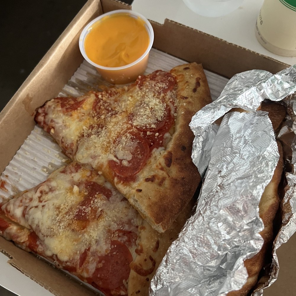 816 Pint & Slice - Pepperoni pizza: 1 Topping Pie by the Slice. - Pizza Near Me - Fort Wayne, Indiana