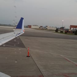 United Airlines - Left wing from seat 4A