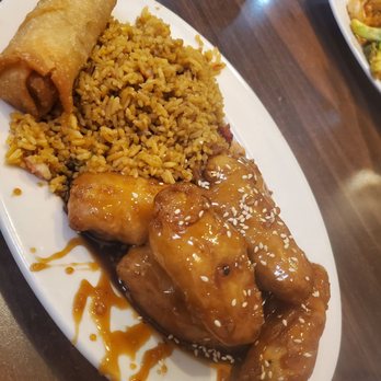 Wah Fu Chinese Restaurant - Sesame chicken egg roll and fried rice - Chinese Near Me - Cleveland, Ohio