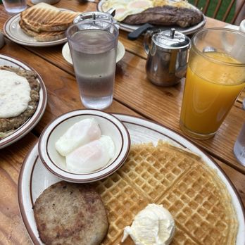 Ole's Waffle Shop - Diners Near Me - Alameda, California