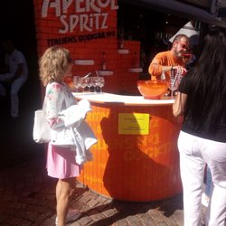 Hohe-Straße-Fest - Aperol-Spritz Stand