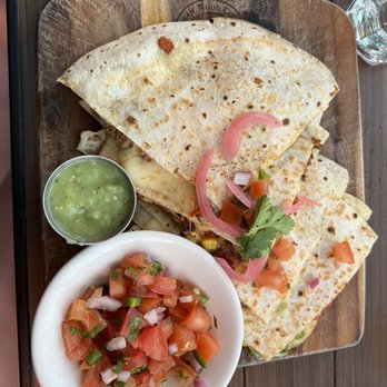 El Condor - Brisket quesadilla - Mexican Near Me - Los Angeles, California El Condor - Brisket quesadilla - Mexican Near Me - Los Angeles, California