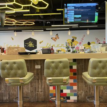 Beeliner Diner - Breakfast & Brunch Near Me - Alexandria, Virginia Beeliner Diner - Breakfast & Brunch Near Me - Alexandria, Virginia