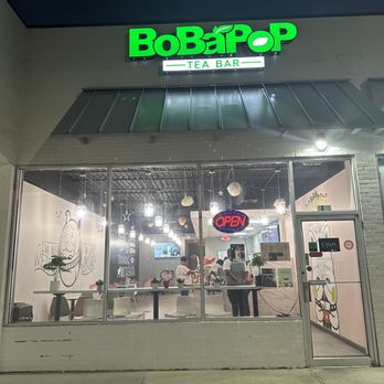 BoBaPoP Tea Bar - Merrifield - Bubble Tea Near Me - Falls Church, Virginia