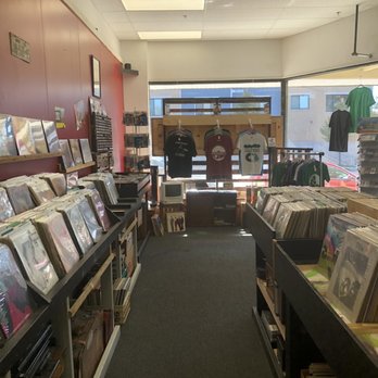Vintage Nutz - Great selection - Music & DVDs Near Me - Ludington, Michigan