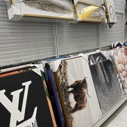 Ross Dress for Less - Artwork selection
