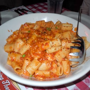 Buca di Beppo Italian Restaurant - Spicy Chicken Rigatoni - Italian Near Me - Brea, California