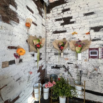 Dialogue Coffee & Flowers - Coffee & Tea Near Me - New York, New York Dialogue Coffee & Flowers - Coffee & Tea Near Me - New York, New York