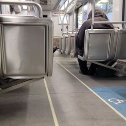 Willow Blue Line Station - Seats
