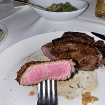 Del Frisco's Double Eagle Steakhouse - Medium Rare - Steakhouses Near Me - Pittsburgh, Pennsylvania