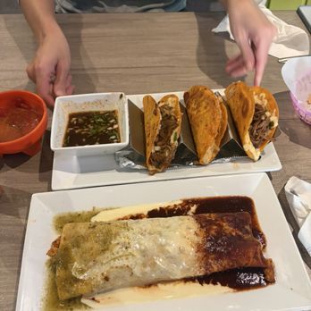 Las Patronas Mexican Restaurant - Burrito Mexicano and Quesabirrias - Mexican Near Me - Orlando, Florida Las Patronas Mexican Restaurant - Burrito Mexicano and Quesabirrias - Mexican Near Me - Orlando, Florida