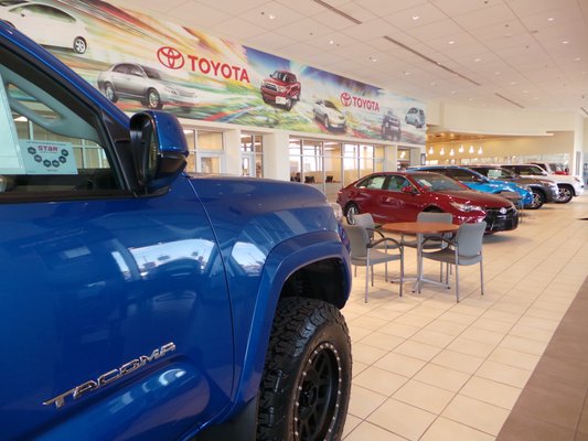 ALEXANDER TOYOTA - Updated August 2025 - 33 Photos & 72 Reviews - 889 E ...