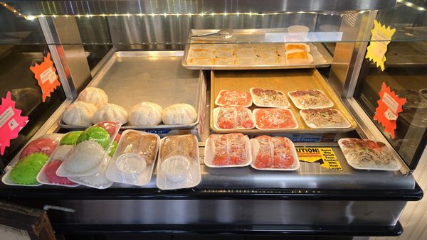 Baker's Palace by null