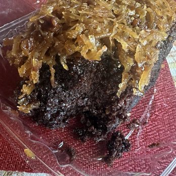Sweet Jill's Bakery - Germán Upside Down Cake -5 Walnut cinnamon roll -5 Strawberry Cupcake- 3.5 - Bakeries Near Me - Long Beach, California Sweet Jill's Bakery - Germán Upside Down Cake -5 Walnut cinnamon roll -5 Strawberry Cupcake- 3.5 - Bakeries Near Me - Long Beach, California