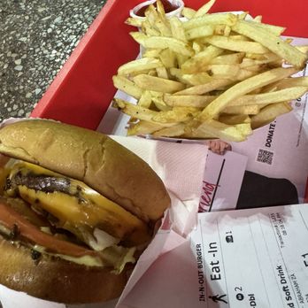 In-N-Out Burger - Double double - Burgers Near Me - Oxnard, California