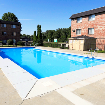 Hickory Ridge Apartments - Apartments Near Me - Merrillville, Indiana Hickory Ridge Apartments - Apartments Near Me - Merrillville, Indiana
