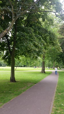 Queen's Park by null