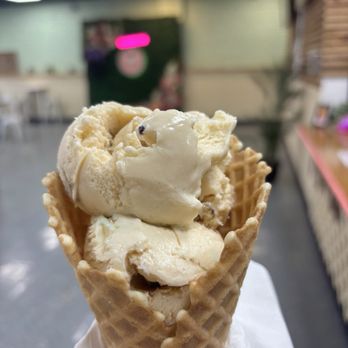 Ice cream land - Butter Pecan Ice Cream - Ice Cream & Frozen Yogurt Near Me - Brazil, Indiana Ice cream land - Butter Pecan Ice Cream - Ice Cream & Frozen Yogurt Near Me - Brazil, Indiana