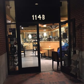 Starbucks - Coffee & Tea Near Me - Glendale, California