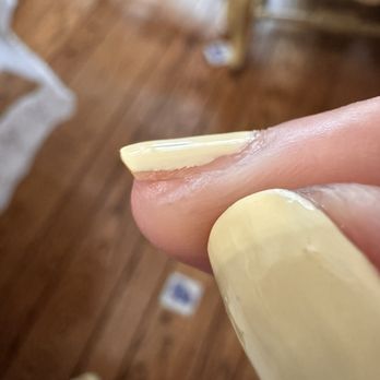 1. Le's Nails And Spa