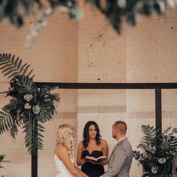Ramblin Rose Floral Co - Jungalow Vibes - Florists Near Me Ramblin Rose Floral Co - Jungalow Vibes - Florists Near Me