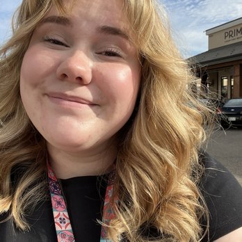Ulta Beauty - I asked for tons of layers to give my hair more volume. I also asked if she could show me how to get waves with a curling iron. - Cosmetics & Beauty Supply Near Me - Woodbury, Minnesota Ulta Beauty - I asked for tons of layers to give my hair more volume. I also asked if she could show me how to get waves with a curling iron. - Cosmetics & Beauty Supply Near Me - Woodbury, Minnesota