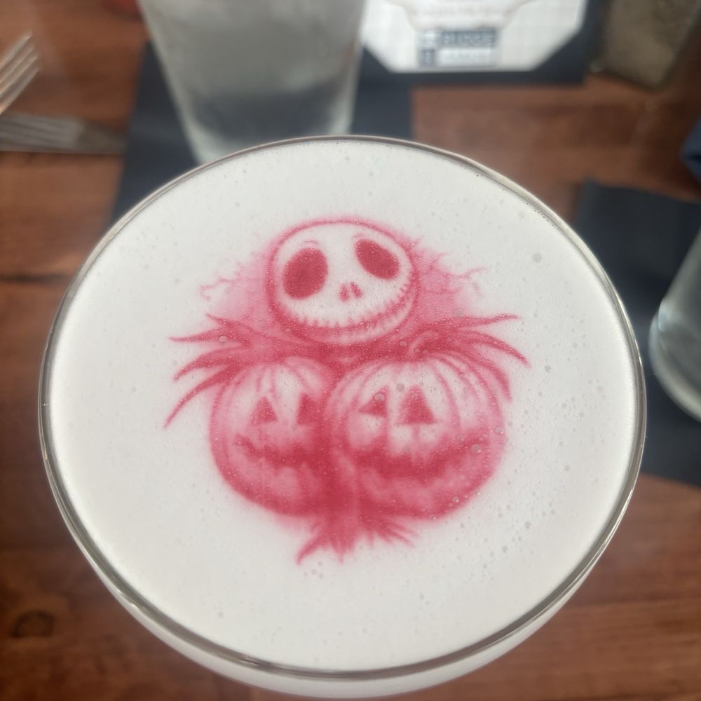 BevRidge Public - Trying the Empress Bees Knees - Cocktail Bars Near Me - Ridgefield, Washington