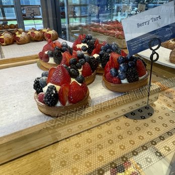 Paris Baguette - Cafes Near Me - Maple Grove, Minnesota Paris Baguette - Cafes Near Me - Maple Grove, Minnesota