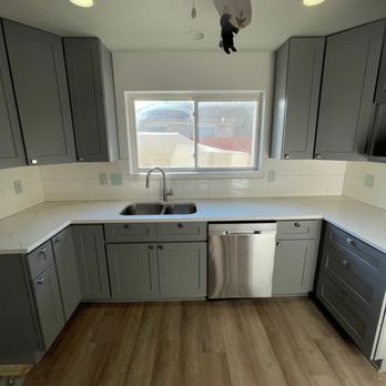 Timberlyte Home Solutions - a clean kitchen - General Contractors Near Me Timberlyte Home Solutions - a clean kitchen - General Contractors Near Me