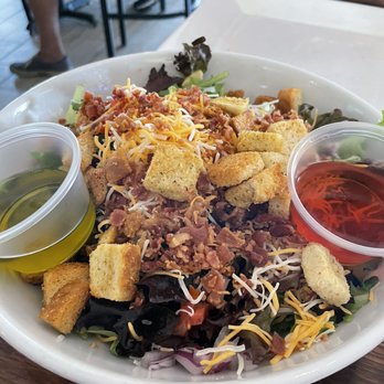 Bunky's Raw Bar & Grill - Salad - Sports Bars Near Me - Indialantic, Florida