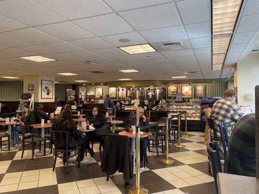 Barnes & Noble by null