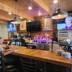 The Pie Factory - Jasper - Is that Sammy Hagar??