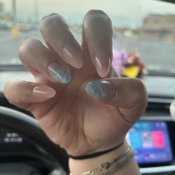 Anna Nails & Spa - Gel refill