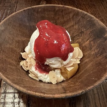 KRU - Ice cream peach Melba - Thai Near Me - Brooklyn, New York KRU - Ice cream peach Melba - Thai Near Me - Brooklyn, New York