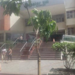 Shopping Center Um