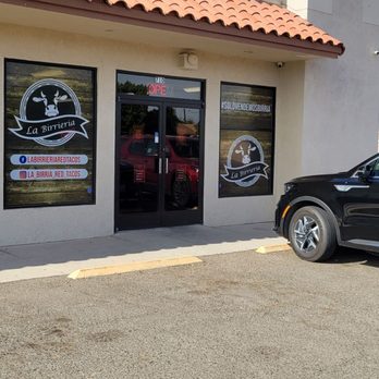 La Birrieria Red Tacos - Outside - Tacos Near Me - El Centro, California La Birrieria Red Tacos - Outside - Tacos Near Me - El Centro, California