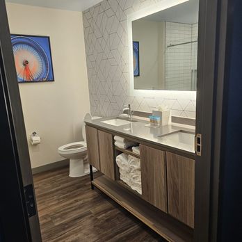 TRYP By Wyndham - Hotels Near Me - Orlando, Florida