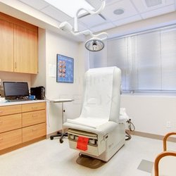 Advanced Dermatology P.C. | Briarcliff Manor - Briarcliff exam room