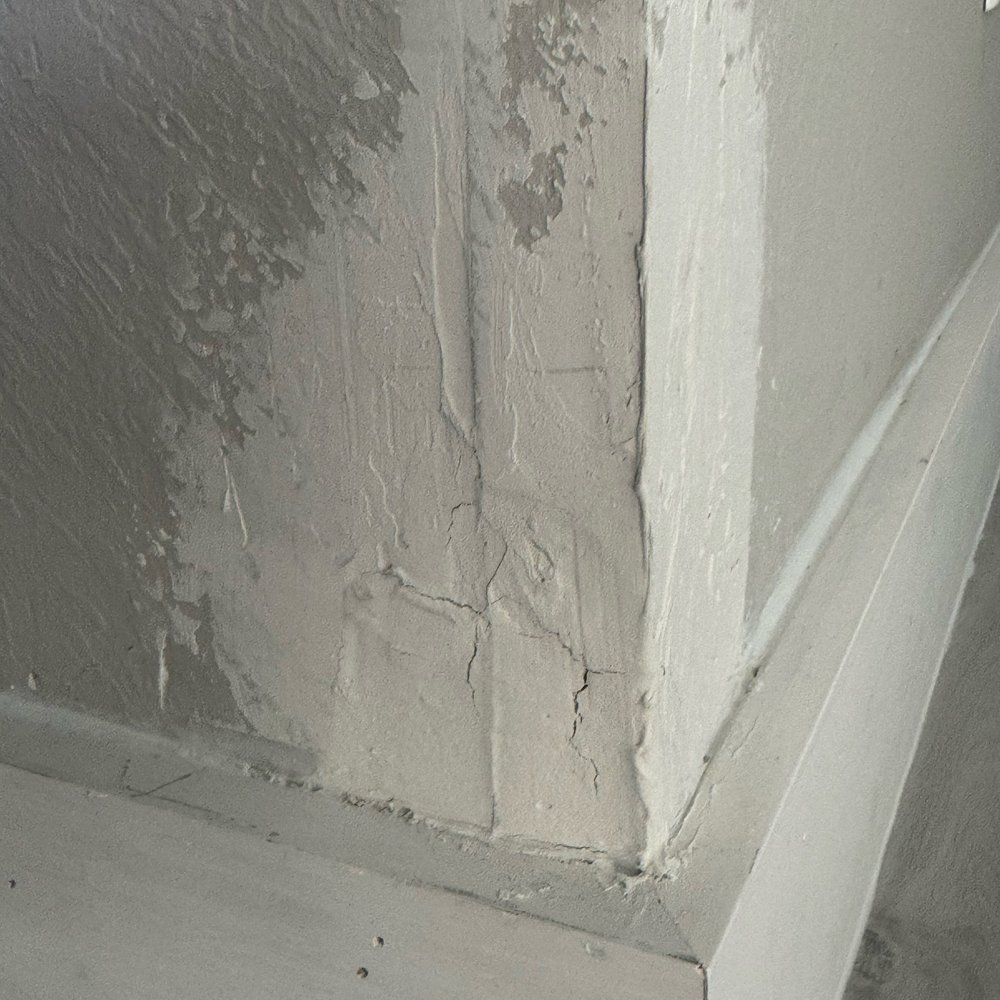 Barcelos Flooring - One damaged area - Flooring Near Me Barcelos Flooring - One damaged area - Flooring Near Me