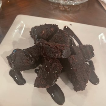 Antoinette's - Chocolate rum cake - Caribbean Near Me - Whitehorse, Yukon Antoinette's - Chocolate rum cake - Caribbean Near Me - Whitehorse, Yukon