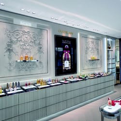 Cour des Senteurs - Intérieur boutique Guerlain